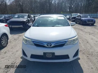 2013 Toyota Camry L with VIN 4T1BF1FK4DU217910, listed as a IAAI auction lot 41839589 with 150,000 mi miles. Bid and sale history available at carsss.com. Image 12.