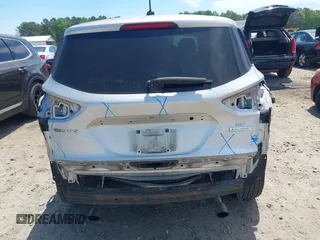 2014 Ford Escape SE с VIN 1FMCU0G99EUC38589, выставлен на аукционе IAAI как лот 42201138 с пробегом 139 416 миль миль и . История ставок и продаж доступна на DreamBid. Изображение 17.