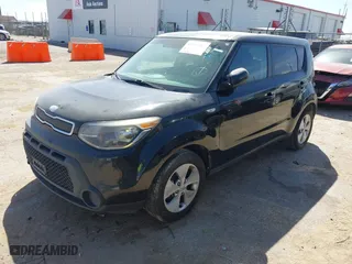 2014 Kia Soul with VIN KNDJN2A29E7073576, listed as a IAAI auction lot 41715382 with 99,156 mi miles. Bid and sale history available at carsss.com. Image 2.