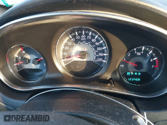 2013 Chrysler 200 LX with VIN 1C3CCBAB2DN559529, listed as a IAAI auction lot 41490534 with 123,468 mi miles. Bid and sale history available at carsss.com. Image 7.