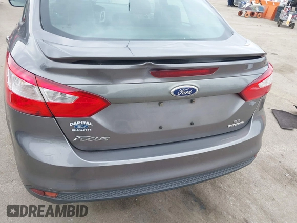 2014 Ford Focus SE with VIN 1FADP3F24EL416510, listed as a IAAI auction lot 41911464 with 186,153 mi miles. Bid and sale history available at carsss.com. Image 6.