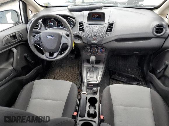 2018 Ford Fiesta S z VIN 3FADP4AJ8JM103604, wystawiony jako Copart lot #60531945 z przebiegiem 173 027 mil mil oraz Szkoda całkowita • Salvage title. Historia ofert i sprzedaży dostępna na DreamBid. Obrazek 8.