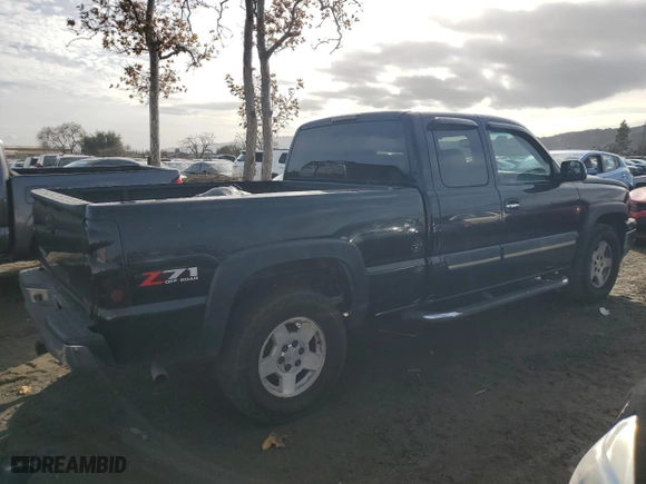 2007 Chevrolet Silverado 1500 Classic LT3 with VIN 1GCEK19B67Z133474, listed as a Copart auction lot 86386474 with 204,660 mi miles and Salvage Title. Bid and sale history available at carsss.com. Image 3.
