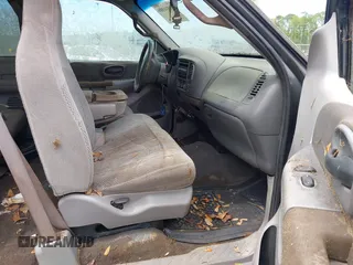 2001 Ford F-150 XL z VIN 1FTRX17L21NA34986, wystawiony jako IAAI lot #42334380 z przebiegiem Nie podano mil oraz . Historia ofert i sprzedaży dostępna na DreamBid. Obrazek 5.