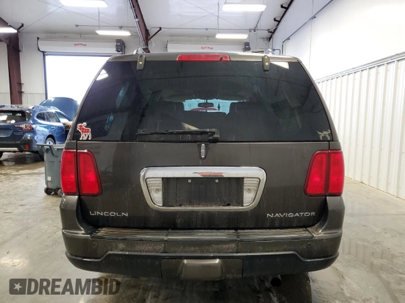 2006 Lincoln Navigator Luxury with VIN 5LMFU28596LJ25377, listed as a Copart auction lot 48731315 with 172,465 mi miles and Salvage Title. Bid and sale history available at carsss.com. Image 6.