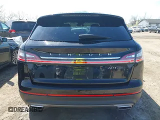 2020 Lincoln Nautilus Reserve with VIN 2LMPJ8K90LBL10657, listed as a IAAI auction lot 42091471 with 74,927 mi miles and . Bid and sale history available at DreamBid. Image 17.
