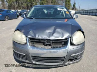 2007 Volkswagen Jetta 2.5 z VIN 3VWSF71K77M092907, wystawiony jako Copart lot #46819635 z przebiegiem 234 826 mil mil oraz Nie do naprawy • Non repairable. Historia ofert i sprzedaży dostępna na DreamBid. Obrazek 5.