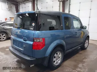 2008 Honda Element EX with VIN 5J6YH28708L015157, listed as a IAAI auction lot 41609758 with 196,632 mi miles. Bid and sale history available at carsss.com. Image 4.
