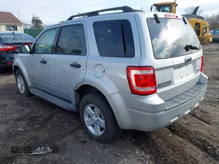 2009 Ford Escape Hybrid с VIN 1FMCU593X9KA57413, выставлен на аукционе IAAI как лот 41895313 с пробегом Не указан миль и . История ставок и продаж доступна на DreamBid. Изображение 3.