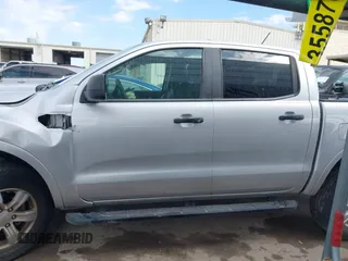 2019 Ford Ranger XL with VIN 1FTER4EH9KLA98402, listed as a IAAI auction lot 40771179 with 10,817 mi miles. Bid and sale history available at carsss.com. Image 15.