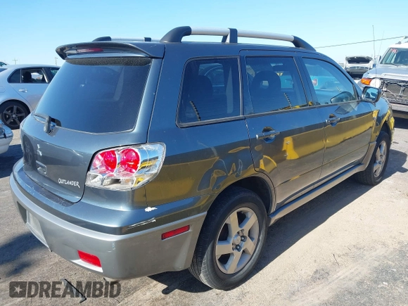 2004 Mitsubishi Outlander SE with VIN JA4LX41F74U035064, listed as a IAAI auction lot 40826249 with 274,046 mi miles. Bid and sale history available at carsss.com. Image 4.