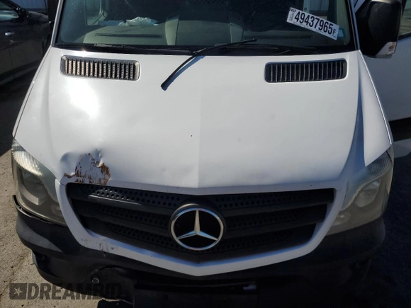 2016 Mercedes-Benz Sprinter Cargo with VIN WD3PE7DD2GP322396, listed as a Copart auction lot 49437965 with 189,127 mi miles and Salvage Title. Bid and sale history available at carsss.com. Image 13.