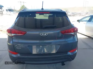 2017 Hyundai Tucson SE with VIN KM8J33A4XHU438510, listed as a IAAI auction lot 42021812 with 117,848 mi miles. Bid and sale history available at carsss.com. Image 16.