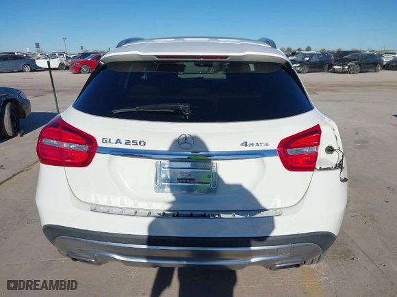 2015 Mercedes-Benz GLA-Class GLA 250 with VIN WDCTG4GB0FJ037604, listed as a IAAI auction lot 41035114 with NaN miles. Bid and sale history available at carsss.com. Image 17.