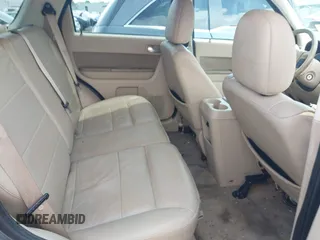 2010 Ford Escape Limited с VIN 1FMCU9EG4AKC82995, выставлен на аукционе IAAI как лот 42625491 с пробегом 279 192 миль миль и . История ставок и продаж доступна на DreamBid. Изображение 8.