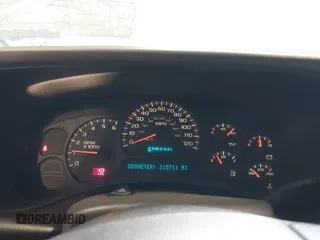 2005 Chevrolet Suburban Z71 z VIN 3GNFK16Z55G248593, wystawiony jako IAAI lot #42362738 z przebiegiem 215 711 mil mil oraz . Historia ofert i sprzedaży dostępna na DreamBid. Obrazek 7.
