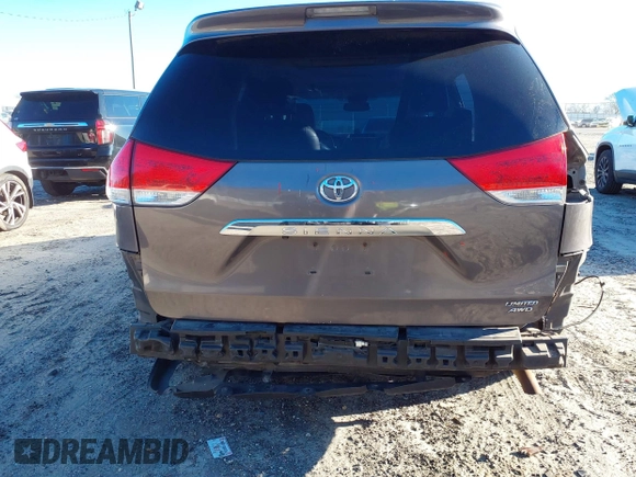 2011 Toyota Sienna XLE with VIN 5TDDK3DC8BS009739, listed as a IAAI auction lot 41638710 with 235,396 mi miles. Bid and sale history available at carsss.com. Image 16.