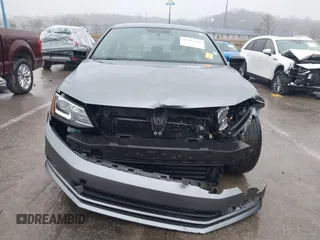 2015 Volkswagen Jetta SE с VIN 3VWD17AJ7FM320420, выставлен на аукционе IAAI как лот 41495266 с пробегом 132 031 миль миль и . История ставок и продаж доступна на DreamBid. Изображение 12.