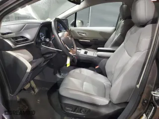2024 Toyota Sienna XLE with VIN 5TDYRKEC8RS205440, listed as a Copart auction lot 54407305 with 49,934 mi miles and Clean Title. Bid and sale history available at carsss.com. Image 7.