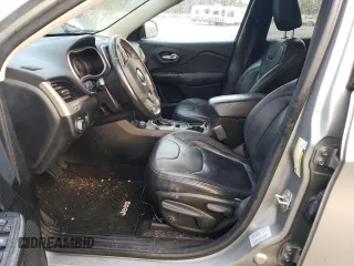 2016 Jeep Cherokee Altitude with VIN 1C4PJMAB1GW309776, listed as a Copart auction lot 81203204 with 105,775 mi miles and Salvage title. Bid and sale history available at DreamBid. Image 7.