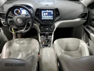 2019 Jeep Cherokee High Altitude z VIN 1C4PJMDX9KD126752, wystawiony jako Copart lot #53876805 z przebiegiem 89 454 mil mil oraz Nie do naprawy. Historia ofert i sprzedaży dostępna na DreamBid. Obrazek 8.