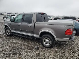 2002 Ford F-150 XLT with VIN 1FTRW08L82KB50370, listed as a Copart auction lot 44715545 with 238,038 mi miles and Salvage Title. Bid and sale history available at carsss.com. Image 2.
