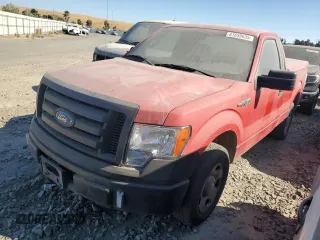 2010 Ford F-150 XL with VIN 1FTMF1CW8AKE05759, listed as a Copart auction lot 61659635 with 303,424 mi miles and Salvage title. Bid and sale history available at DreamBid. Image 1.
