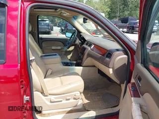 2013 Chevrolet Suburban LT with VIN 1GNSKJE7XDR184242, listed as a IAAI auction lot 42736924 with 217,906 mi miles and . Bid and sale history available at DreamBid. Image 5.