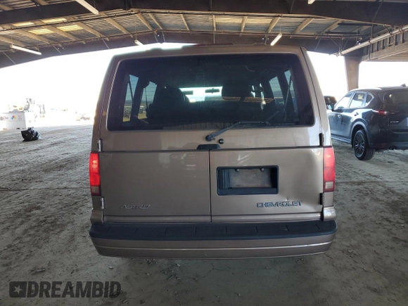 2003 Chevrolet Astro z VIN 1GNDM19X73B124777, wystawiony jako Copart lot #89220995 z przebiegiem 185 322 mil mil oraz Czysty tytuł • Clean title. Historia ofert i sprzedaży dostępna na DreamBid. Obrazek 6.