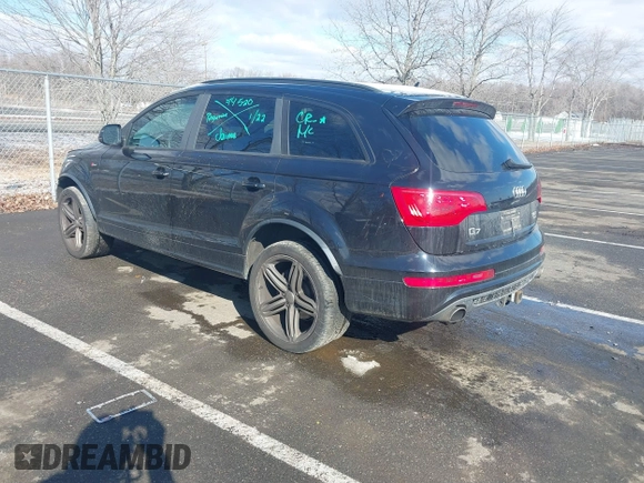 2014 Audi Q7 3.0T S line Prestige with VIN WA1DGAFE5ED015805, listed as a IAAI auction lot 41547198 with 135,309 mi miles. Bid and sale history available at carsss.com. Image 3.