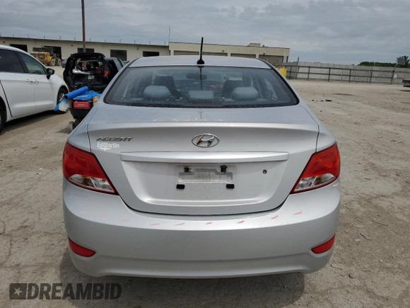 2016 Hyundai Accent SE z VIN KMHCT4AE8GU049032, wystawiony jako Copart lot #56500625 z przebiegiem 131 952 mil mil oraz Szkoda całkowita • Salvage title. Historia ofert i sprzedaży dostępna na DreamBid. Obrazek 6.
