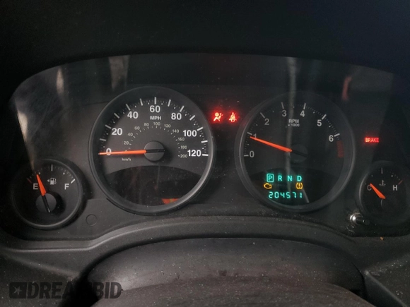 2011 Jeep Patriot Sport с VIN 1J4NT1GA7BD156981, выставлен на аукционе Copart как лот 46266854 с пробегом 204 571 миль миль и Списание • Salvage title. История ставок и продаж доступна на DreamBid. Изображение 9.