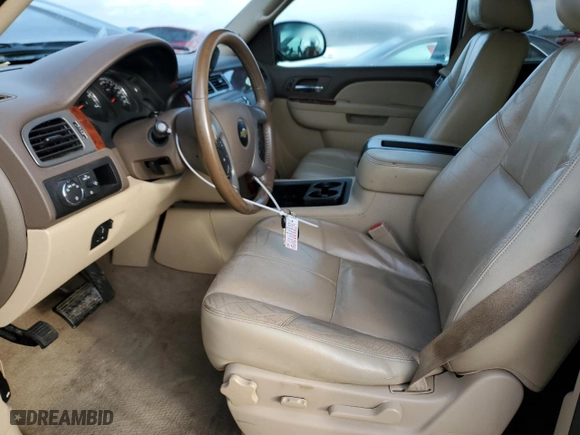 2012 Chevrolet Suburban LT with VIN 1GNSCJE01CR189683, listed as a Copart auction lot 46919695 with 194,079 mi miles and Salvage Title. Bid and sale history available at carsss.com. Image 7.