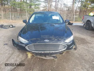2019 Ford Fusion SE with VIN 3FA6P0HD6KR203724, listed as a IAAI auction lot 41921200 with 95,459 mi miles. Bid and sale history available at carsss.com. Image 13.