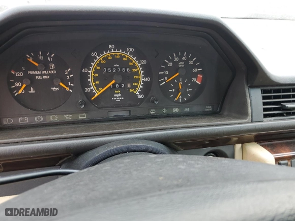 1995 Mercedes-Benz E Class with VIN WDBEA66EXSC250371, listed as a Copart auction lot 76722414 with 52,766 mi miles and Non Repairable. Bid and sale history available at carsss.com. Image 9.