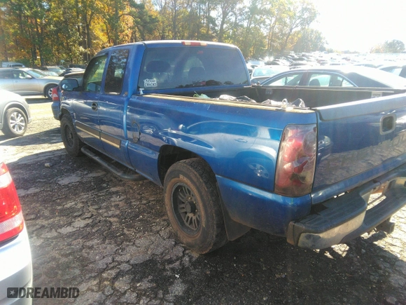 2003 Chevrolet Silverado 1500 Work Truck with VIN 1GCEC19X73Z189975, listed as a IAAI auction lot 40839326 with 264,500 mi miles. Bid and sale history available at carsss.com. Image 3.
