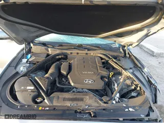 2016 Hyundai Genesis 3.8L with VIN KMHGN4JE2GU138204, listed as a IAAI auction lot 41241987 with 1 mi miles. Bid and sale history available at carsss.com. Image 10.