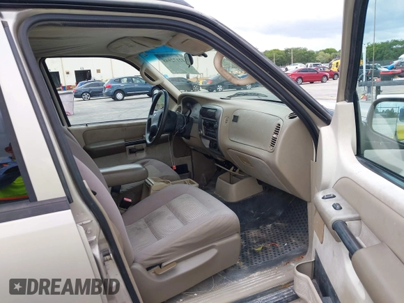 2005 Ford Explorer Sport Trac XLS z VIN 1FMZU67K85UA94565, wystawiony jako IAAI lot #42172948 z przebiegiem 173 517 mil mil oraz . Historia ofert i sprzedaży dostępna na DreamBid. Obrazek 5.