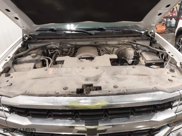 2018 Chevrolet Silverado 1500 LT with VIN 1GCVKREC1JZ313675, listed as a IAAI auction lot 41799041 with 98,634 mi miles. Bid and sale history available at carsss.com. Image 10.