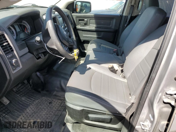 2019 Ram 1500 Tradesman z VIN 1C6RR6KM6KS750632, wystawiony jako Copart lot #74591964 z przebiegiem 62 689 mil mil oraz Szkoda całkowita • Salvage title. Historia ofert i sprzedaży dostępna na DreamBid. Obrazek 7.