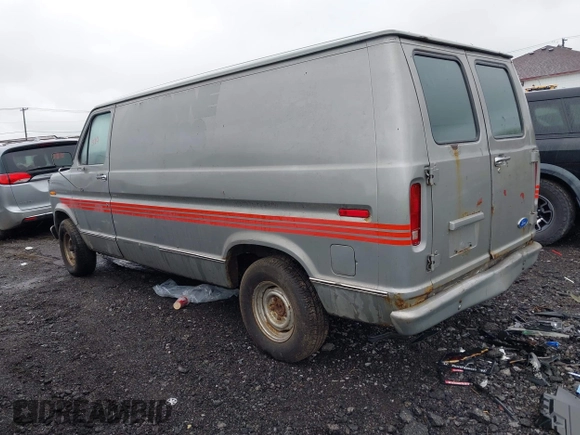 1990 Ford Econoline Cargo z VIN 1FTDE14Y4LHA18080, wystawiony jako IAAI lot #42324693 z przebiegiem Nie podano mil oraz . Historia ofert i sprzedaży dostępna na DreamBid. Obrazek 3.