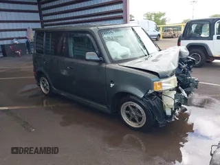 2005 Scion xB z VIN JTLKT324454003196, wystawiony jako IAAI lot #41627123 z przebiegiem 173 851 mil mil oraz . Historia ofert i sprzedaży dostępna na DreamBid. Obrazek 1.
