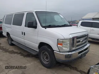 2011 Ford Econoline Passenger XL z VIN 1FBSS3BL9BDB06569, wystawiony jako IAAI lot #41902969 z przebiegiem 277 926 mil mil oraz . Historia ofert i sprzedaży dostępna na DreamBid. Obrazek 1.