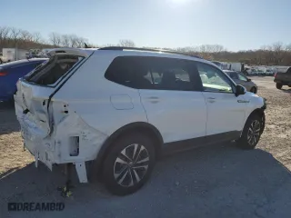 2024 Volkswagen Tiguan S with VIN 3VVFB7AX8RM135392, listed as a Copart auction lot 81335324 with 6,226 mi miles and Salvage Title. Bid and sale history available at carsss.com. Image 3.