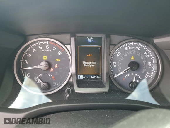 2023 Toyota Tacoma SR z VIN 3TMCZ5AN7PM593826, wystawiony jako Copart lot #50483285 z przebiegiem 14 957 mil mil oraz Szkoda całkowita • Salvage title. Historia ofert i sprzedaży dostępna na DreamBid. Obrazek 9.