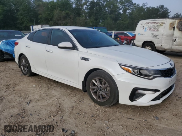 2020 Kia Optima LX z VIN 5XXGT4L31LG451444, wystawiony jako Copart lot #58715485 z przebiegiem 121 850 mil mil oraz Czysty tytuł • Clean title. Historia ofert i sprzedaży dostępna na DreamBid. Obrazek 4.