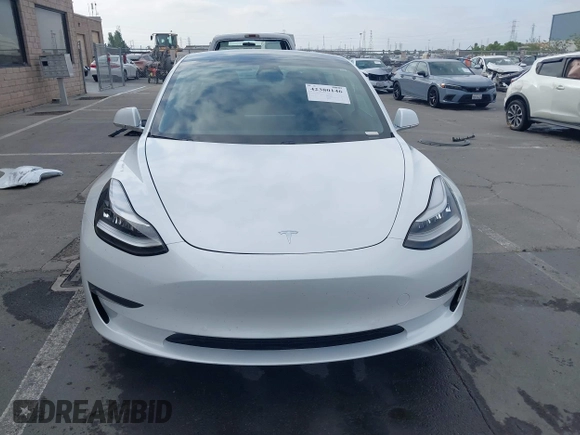 2020 Tesla Model 3 Performance z VIN 5YJ3E1EC9LF641242, wystawiony jako IAAI lot #42380146 z przebiegiem Nie podano mil oraz . Historia ofert i sprzedaży dostępna na DreamBid. Obrazek 13.
