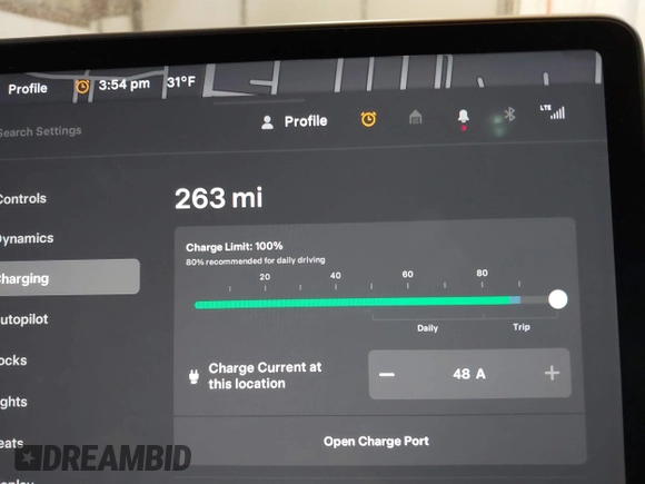 2024 Tesla Model Y Long Range with VIN 7SAYGDEE0RA282634, listed as a IAAI auction lot 41627510 with 23,054 mi miles and . Bid and sale history available at DreamBid. Image 18.