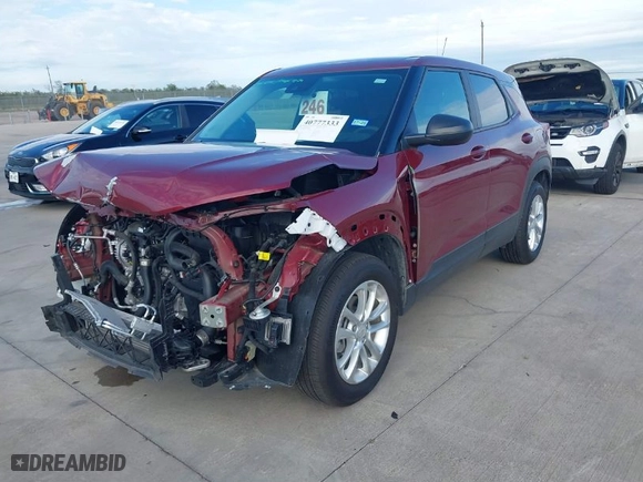 2024 Chevrolet TrailBlazer LS with VIN KL79MMS23RB142892, listed as a IAAI auction lot 40777333 with 5,812 mi miles. Bid and sale history available at carsss.com. Image 2.