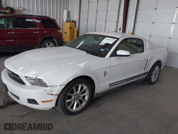 2011 Ford Mustang V6 with VIN 1ZVBP8AM1B5147273, listed as a IAAI auction lot 40283515 with 267,423 mi miles and . Bid and sale history available at DreamBid. Image 2.